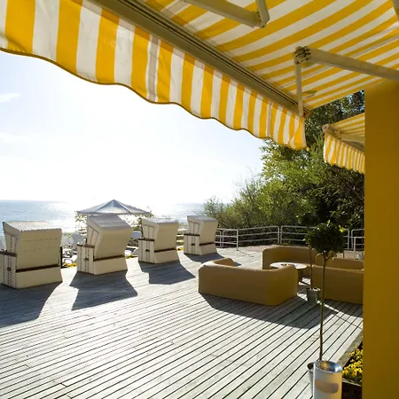 Bryza & Hotel 4*